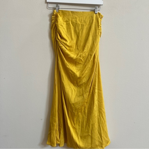 THEORY Twisted Silk MIDI Skirt MUSTARD Size 6 new with tags - Picture 2 of 5